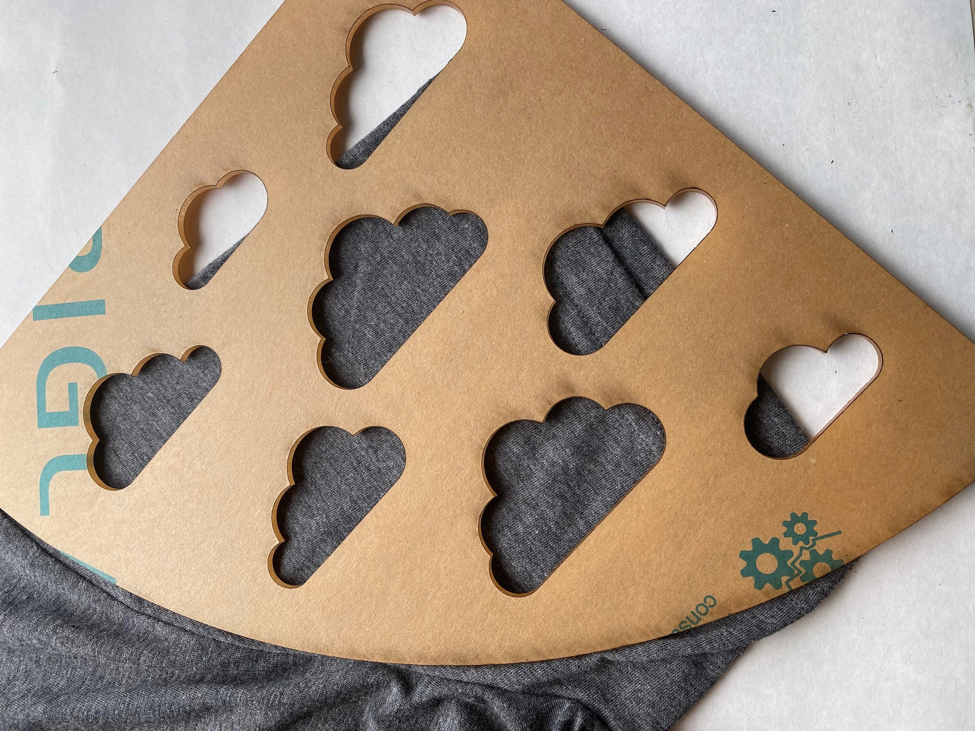 Reusable acrylic bleaching sleeve stencil clouds